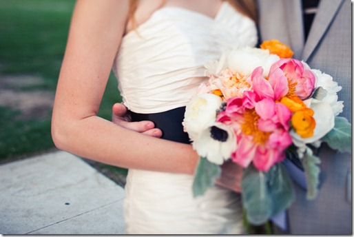 wedding-bouquet-romantic-love-cute-couple-romance-white-vintage-pink-glitter-bouquet