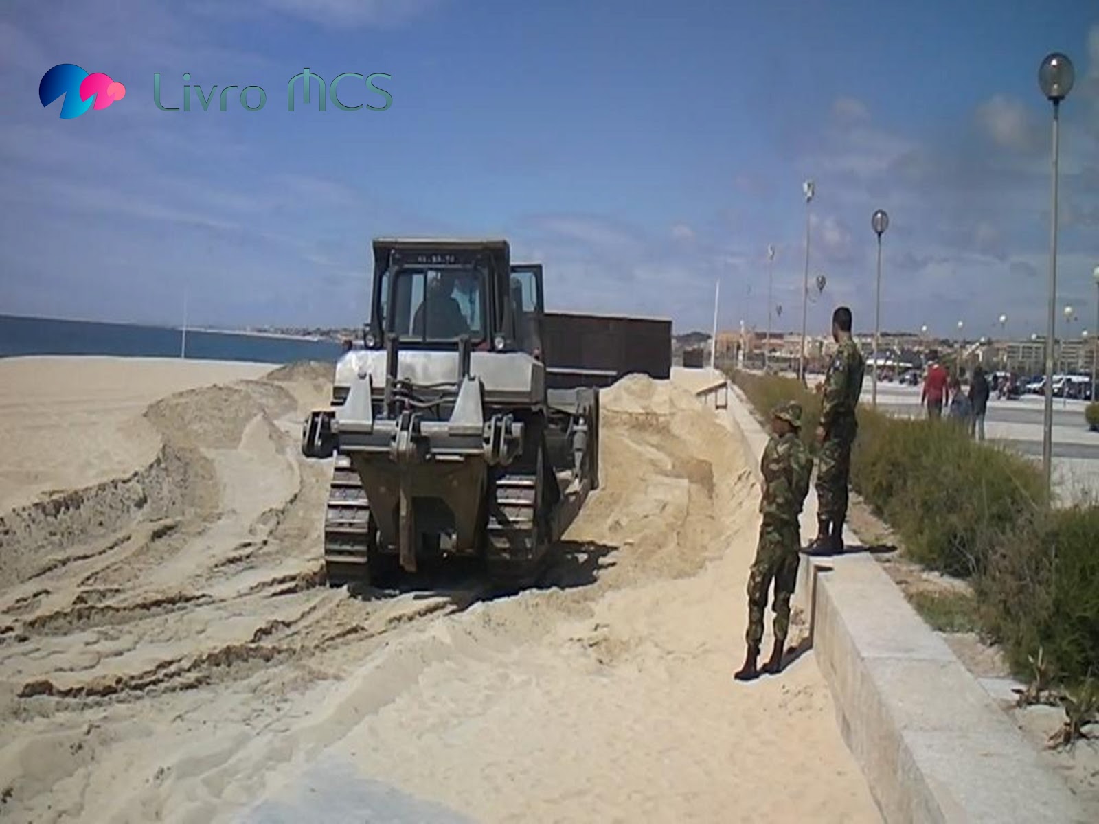 [Blog%2520Gazeta%2520de%2520Espinho007Livro%2520MCS%255B2%255D.jpg]