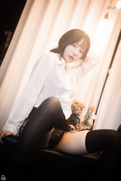 [BLUECAKE] Yeji (예지) Cat Play