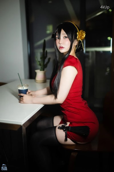 [BLUECAKE] Son Ye-Eun (손예은) Black Rose RED+