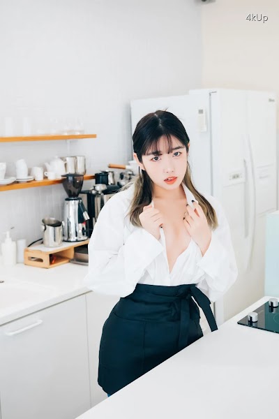 [Loozy] Sonson (손손) Nude Apron