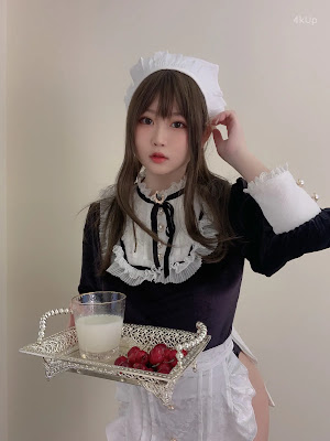 Coser@蜜桃少女是依酱呀 – 女仆馆长