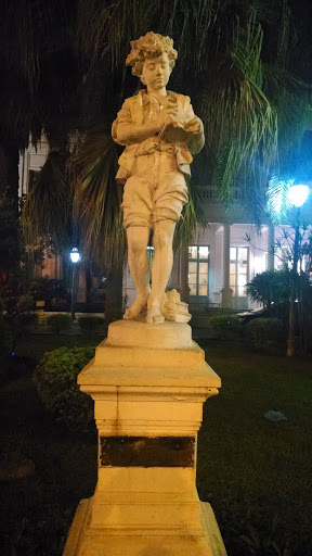 Niño De La Sarmiento