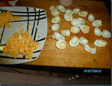 huevos de codorniz rellenos de crema de queso idiazabal y salsa de piquillos3 copia