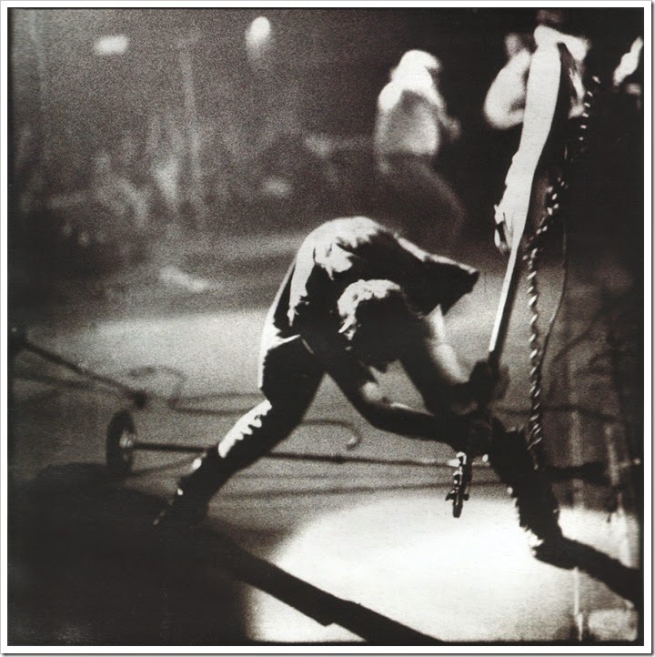  Paul Simonon bass smash