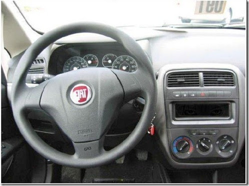 fiat-grande-punto-interior-when-you-see-it-you-ll-shit-brix-in-your-fiat-25aa7c