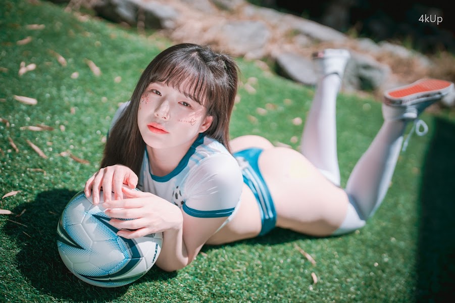 DJAWA Photo – Pia (피아) Football Star