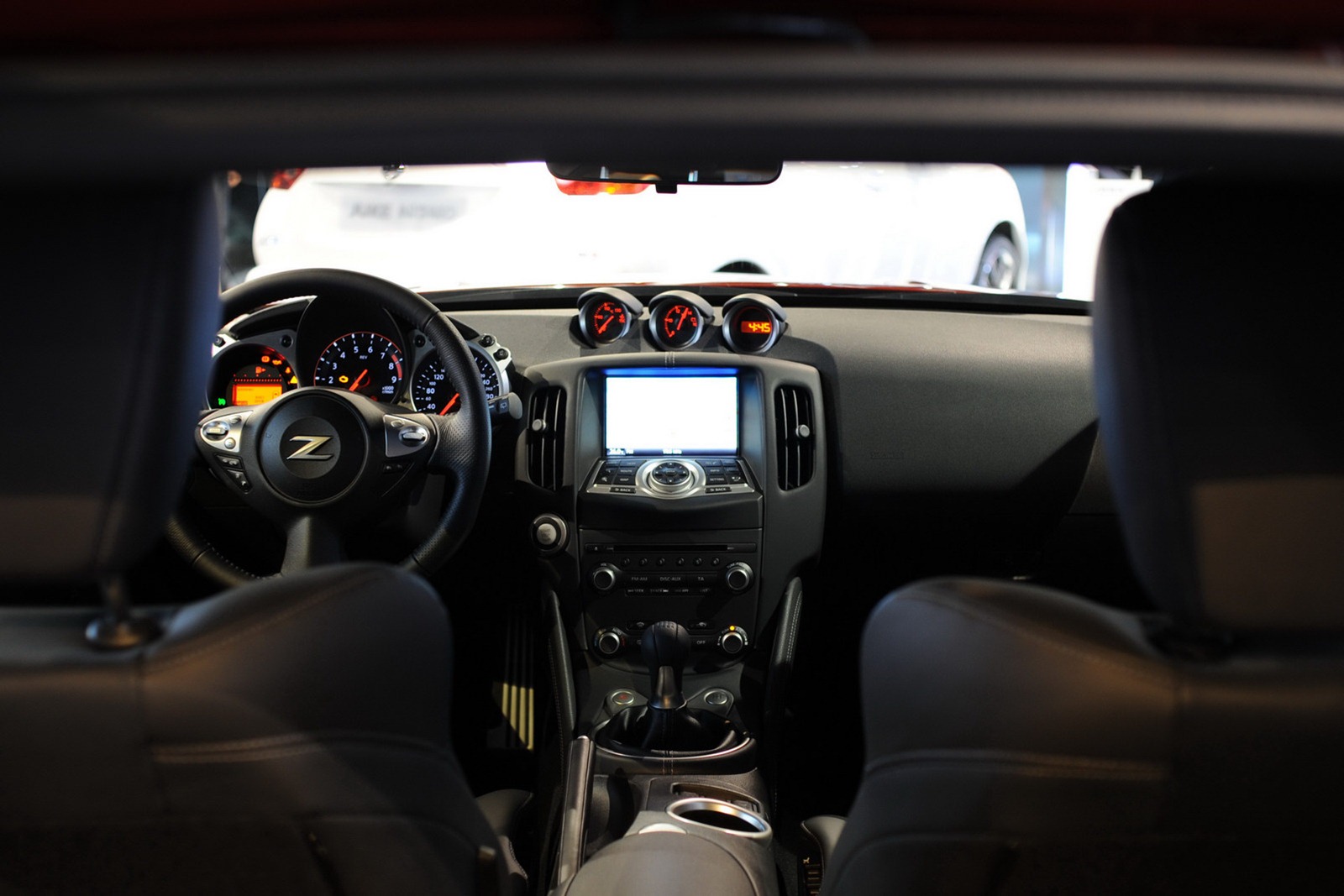 [2013-Nissan-370Z-18%255B2%255D.jpg]