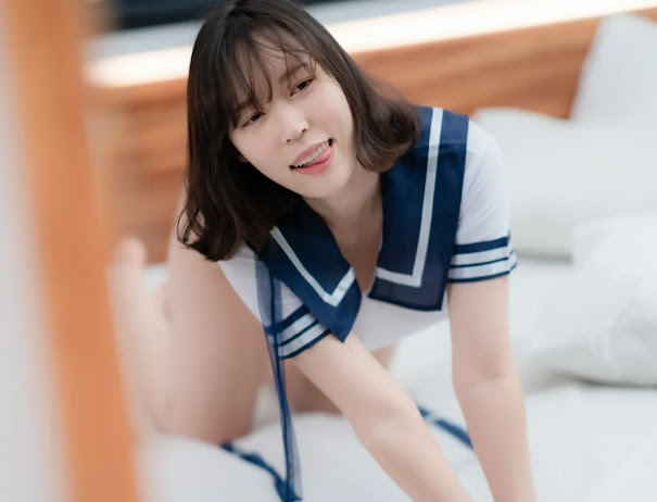 Mozzi (모찌) Vol.02 Sailorsuit