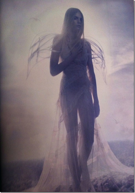 vogue-nippon-dec2011-5