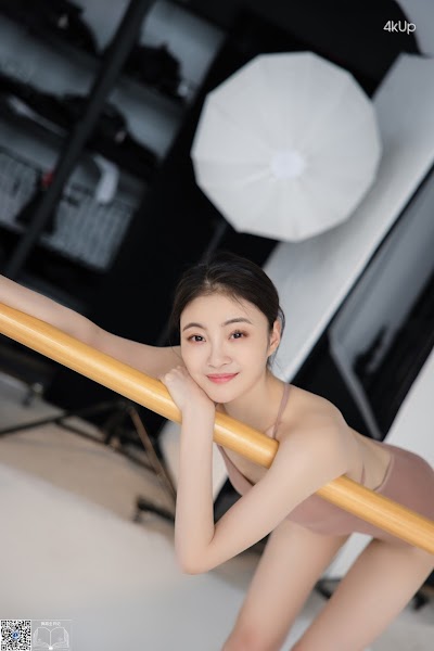 GALLI嘉丽 Vol.001 Mao Mao (毛毛)