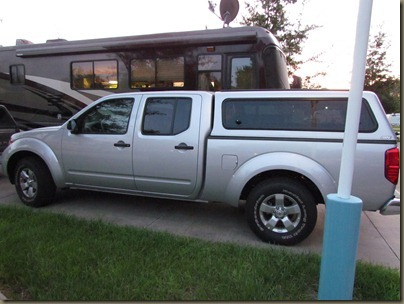 2012 nissan frontier with topper