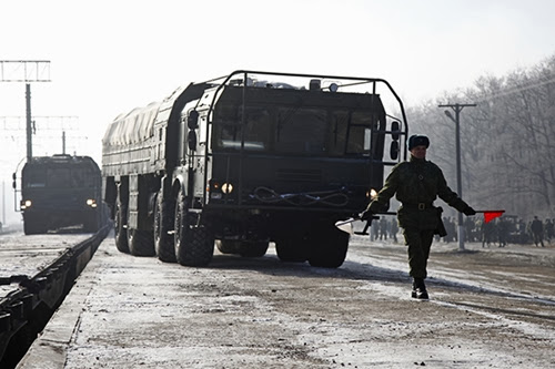 Новые ракетные комплексы "Искандер-М" прибыли в военную часть на Кубани