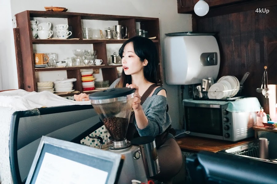 [Loozy] Bambi (밤비) Cafe Alba (Update HQ)