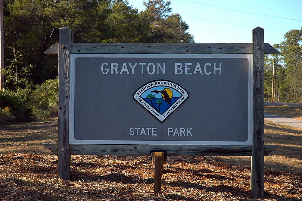 [Grayton-Beach-Sign2.jpg]