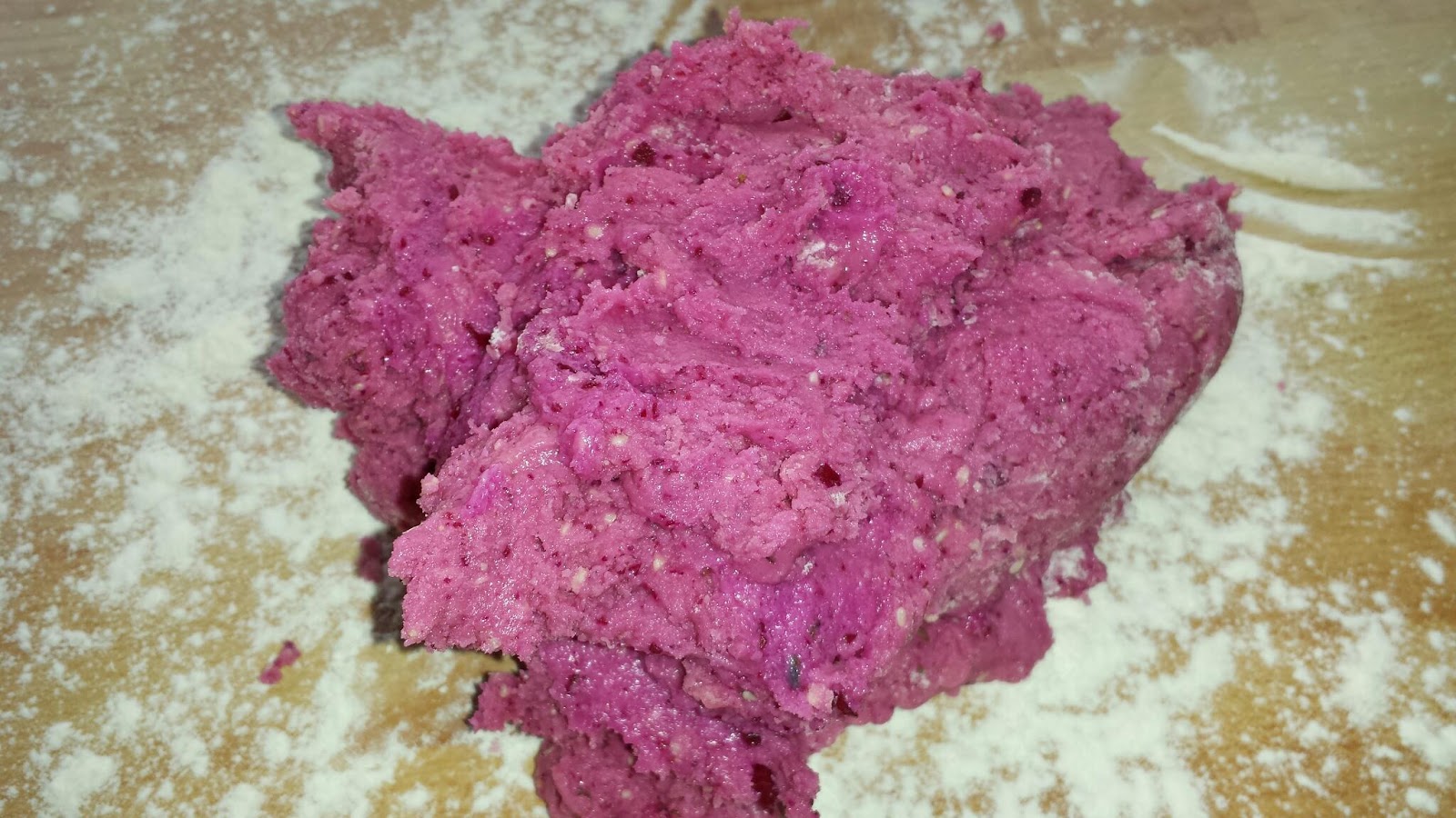 Cafè Bjerkli: Rödbets och lavendel biscotti
