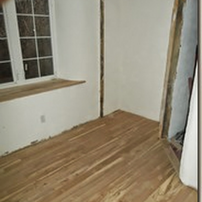 Beech hardwood floor in the guest room
