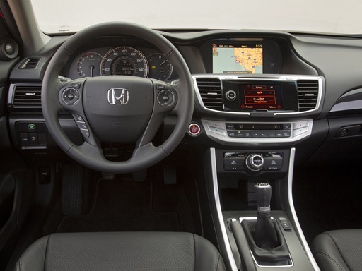 2013-Honda-Accord-V6-interior