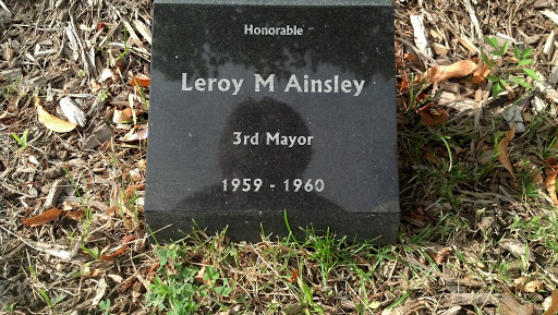 Madison Heights Memorial Of Mayor Ainsley