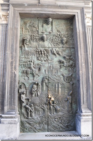 106-Liubliana-Catedral-Puerta principal-DSC_0801