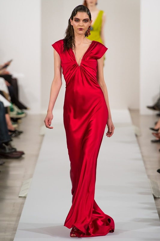 oscar-de-la-renta-galliano-fall-2013-28