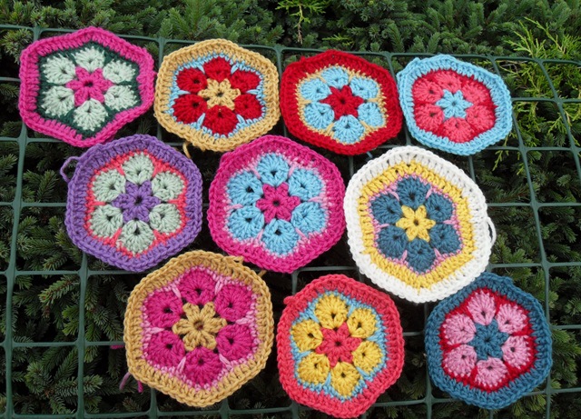 [Crochet%2520African%2520Flower%2520motifs%255B4%255D.jpg]