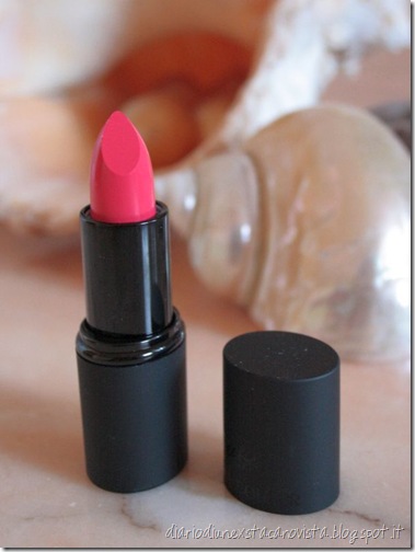 sleek true colour lipstick candy cane
