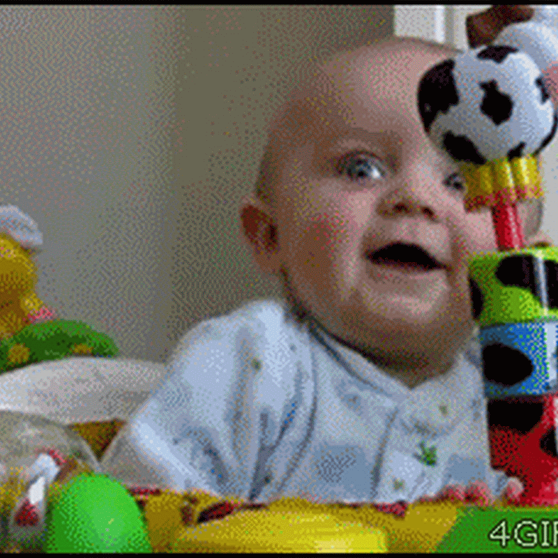 gif divertido de bebé