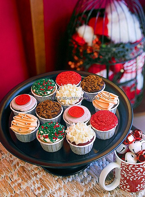 Obolo Christmas-themed Cupcakes Kyoto strawberry Limone OREO Double Chocolate Nutella Red Velvet Grand Marnier Obolo Parisian Macaron Gift Box