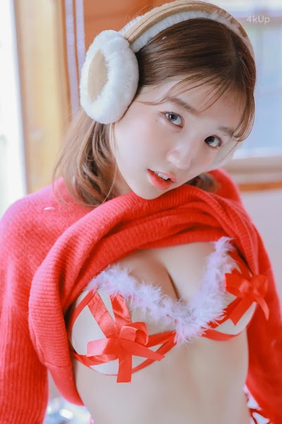 [SWEETBOX] YOONVELY SWTB Vol.26 – Santa Girl