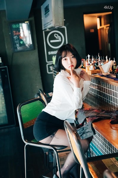 [Loozy] Son Ye-Eun (손예은) Tainted Love Bar