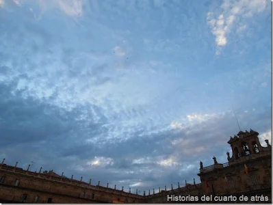cielo sobre la plaza mayor de Salamanca