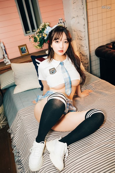 [Loozy] Son Ye-Eun (손예은) CHEER UP