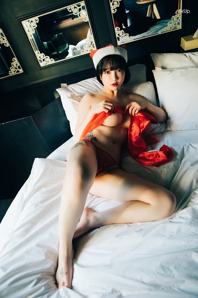 [Loozy] Doube Date Ye-Eun – Son Ye-Eun (손예은)