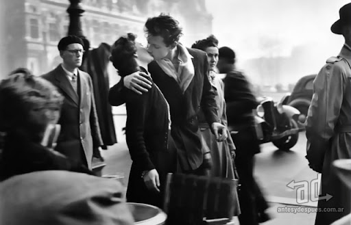 Los besos mas famosos -  The Kiss By The Hotel De Ville Robert Doisneaus