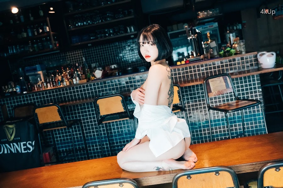 [Loozy] Son Ye-Eun (손예은) Tainted Love Bar