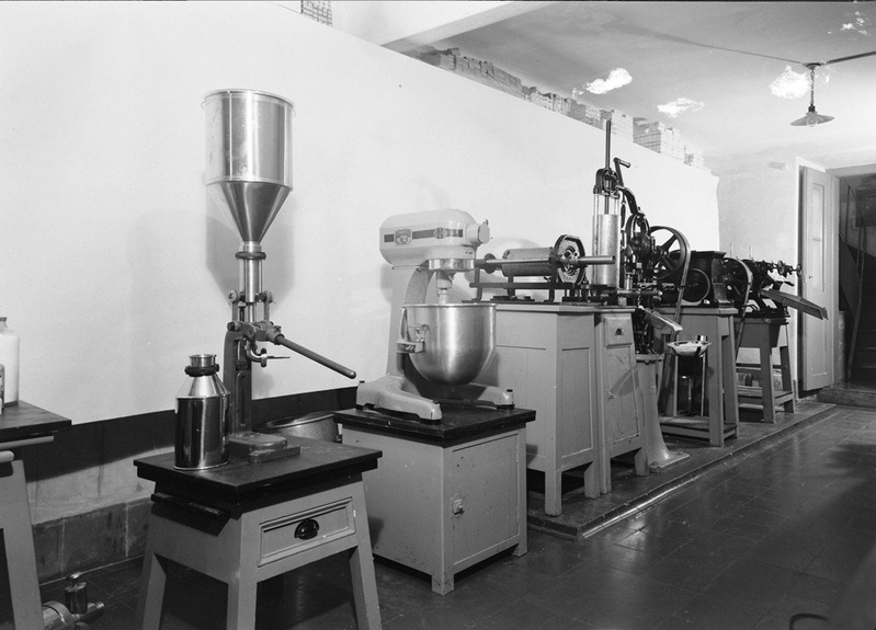 [Laboratrios-Dvi.413.jpg]