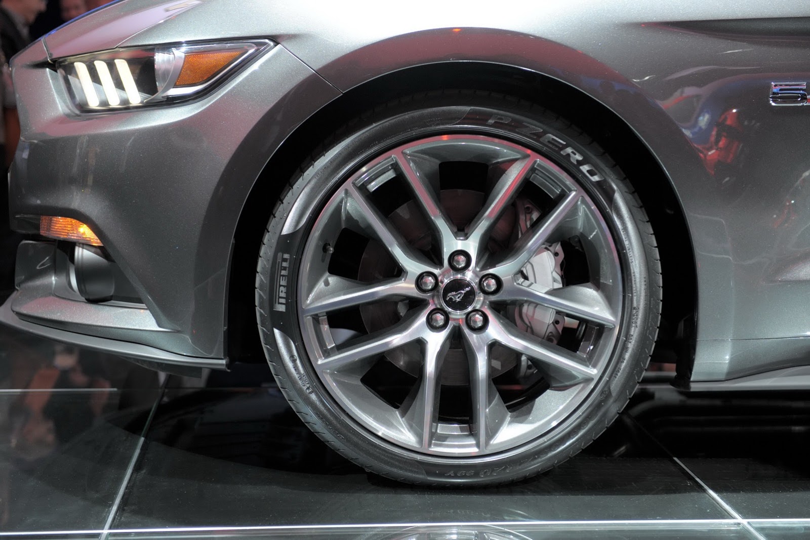 [2015-Ford-Mustang-Live-130%255B2%255D.jpg]