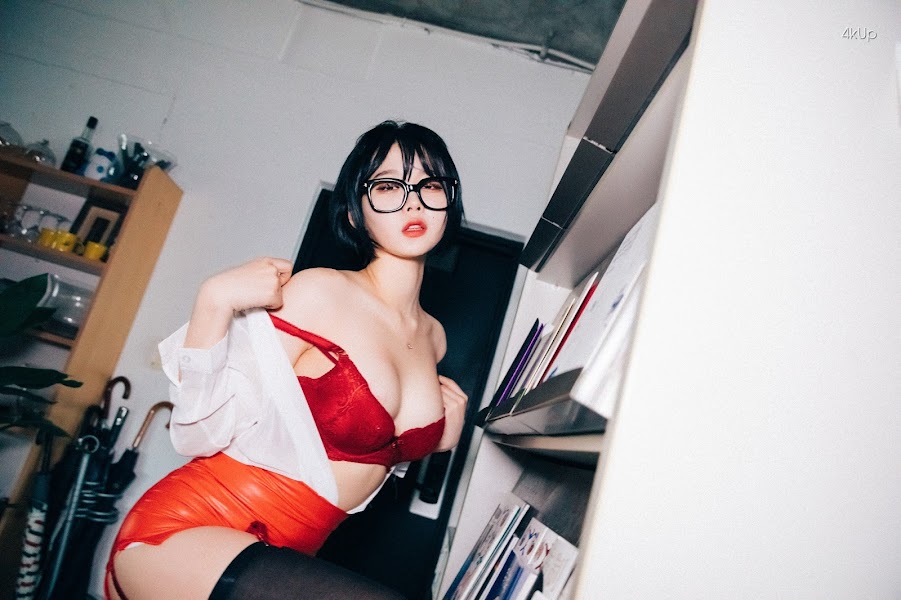[Loozy] Zia (지아) – Office slave Part1