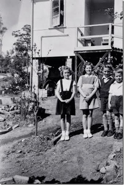 Springwood Sept 1952; Cecily, Mary, James, David
