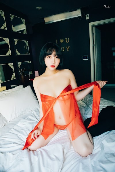 [Loozy] Doube Date Ye-Eun – Son Ye-Eun (손예은)
