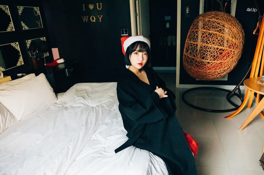 [Loozy] Doube Date Ye-Eun – Son Ye-Eun (손예은)