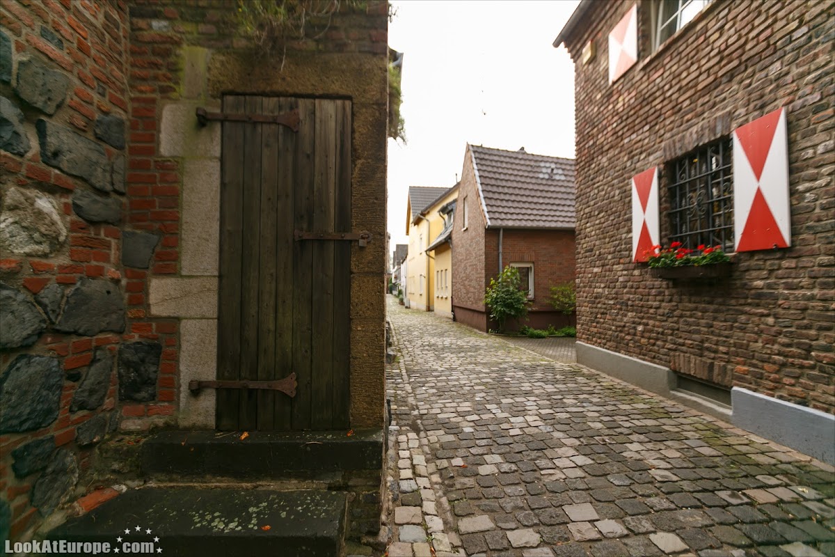LookAtEurope.com | Европейские фото путешествия. Германия, Дормаген. Крепость-таможня Цонс | Germany, Dormagen Zons