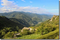 Du village, vue sur la Vallée de l'Eyrieux.