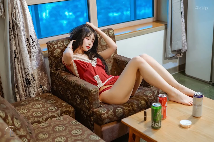 SAINT Photolife – Yuna (유나) No.39 Dizzy