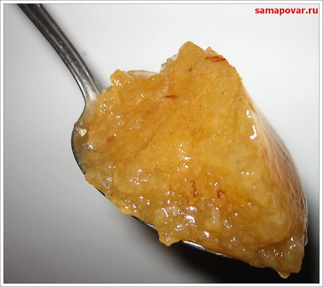 Грушевый джем в ложке. www.samapovar.ru