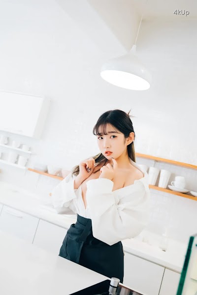 [Loozy] Sonson (손손) Nude Apron