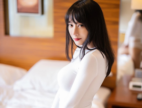 XiaoYu Vol.454 He Jia Ying (何嘉颖)