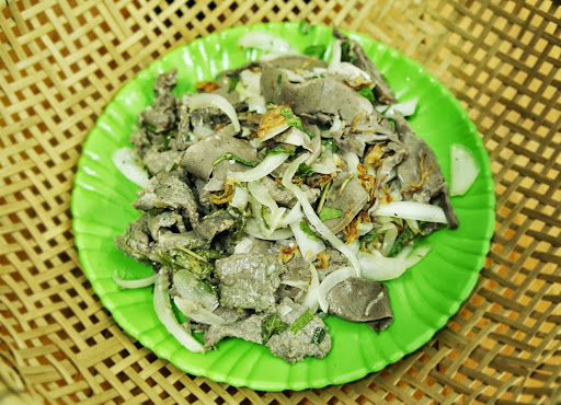 Thức ăn phục vụ thí sinh