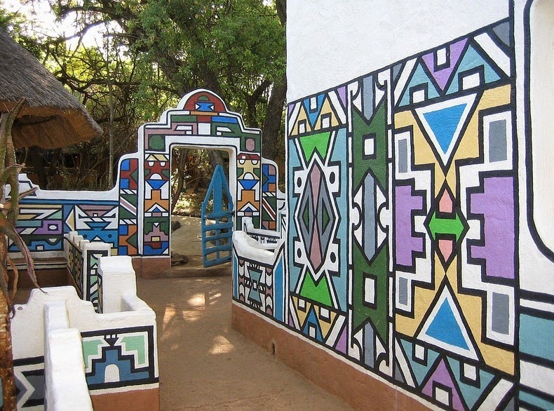 ndebele-house-painting-12 ndebele-house-painting-12